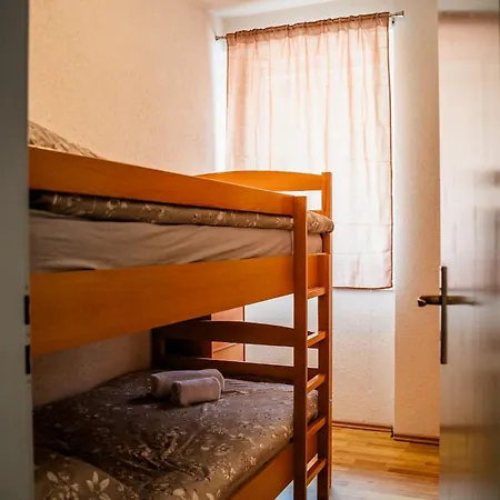 Gnjec Kupres (Canton 10)